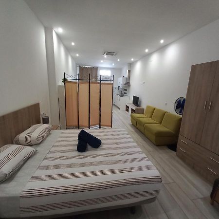 Malaga Velarde Center Διαμέρισμα Εξωτερικό φωτογραφία